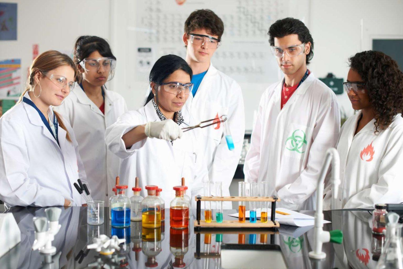 Science Students in Lab